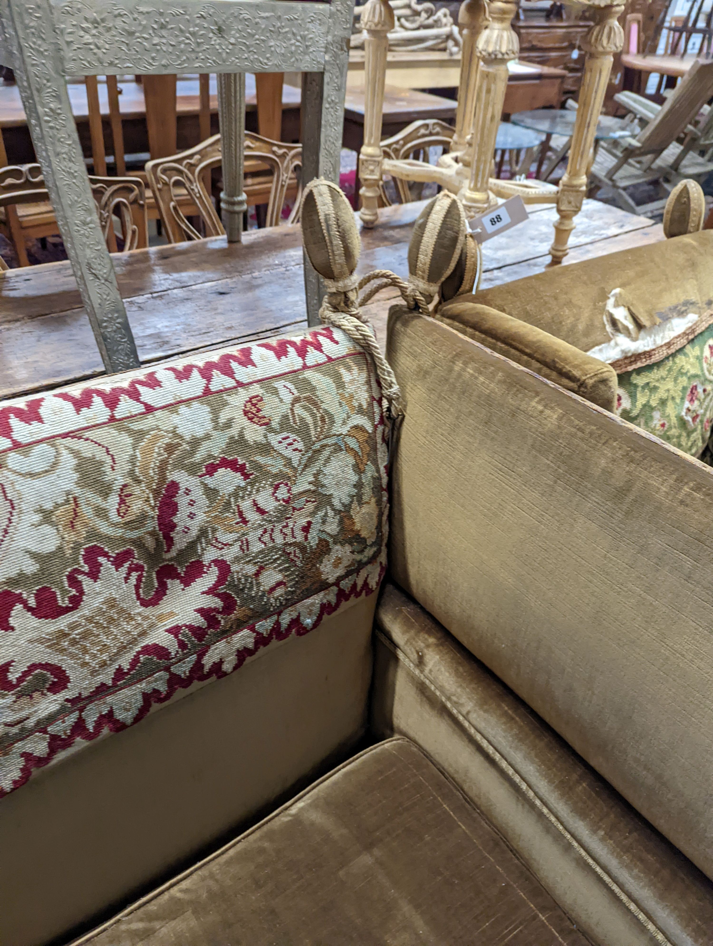 An early 20th century 3 piece Knole suite. Sofa- W-170cm, D-82cm, H-90cm.